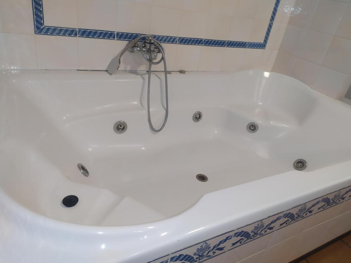 Los Bronces Lucena Esterno foto